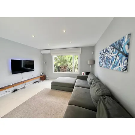 Infinity Exclusive Tías