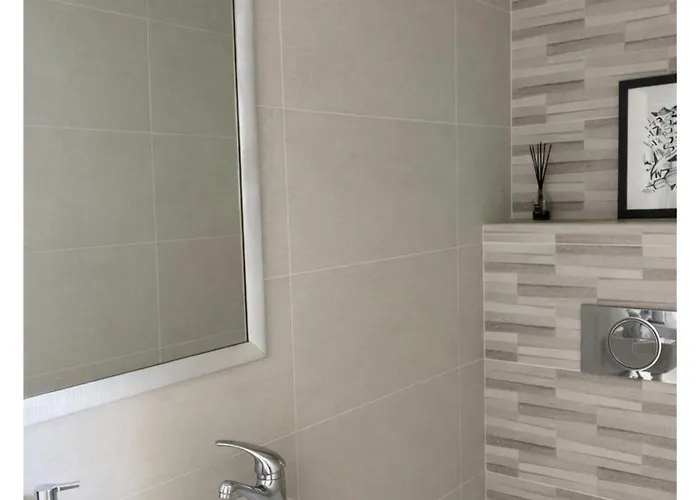 Infinity Exclusive Tias