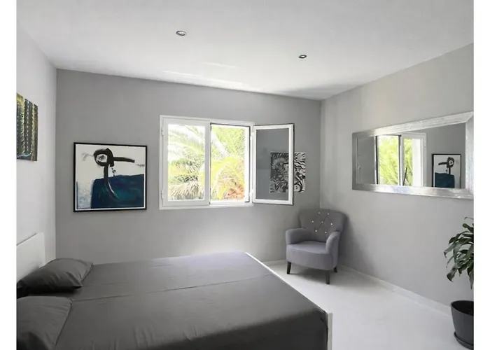 Infinity Exclusive * Tías