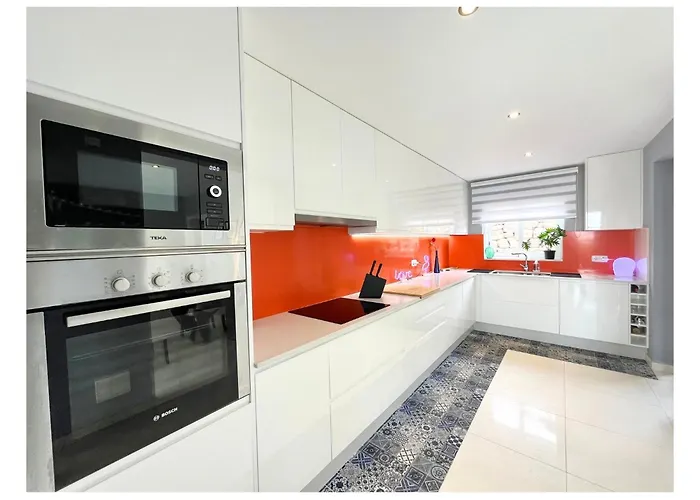 Infinity Exclusive Tías